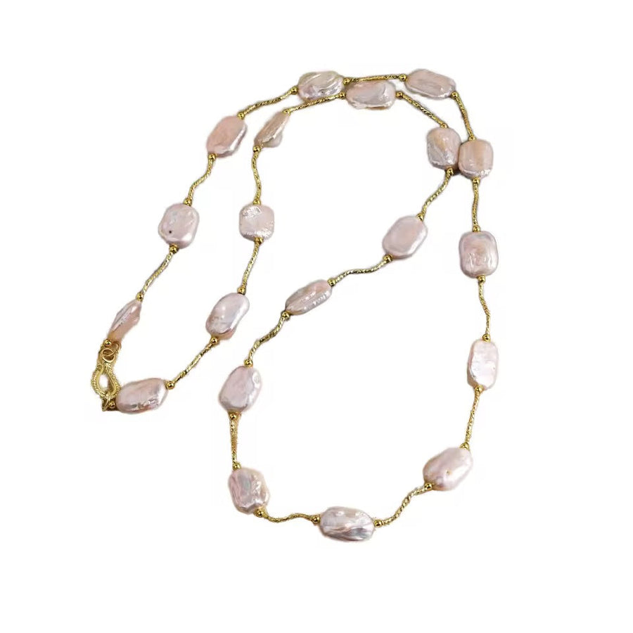 COLLIER HILDE