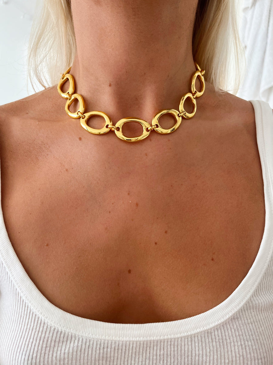 COLLIER SALLY